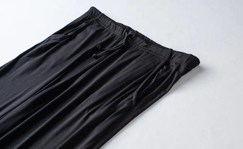 Pijama de hombre con remera de manga corta y pantalón largo