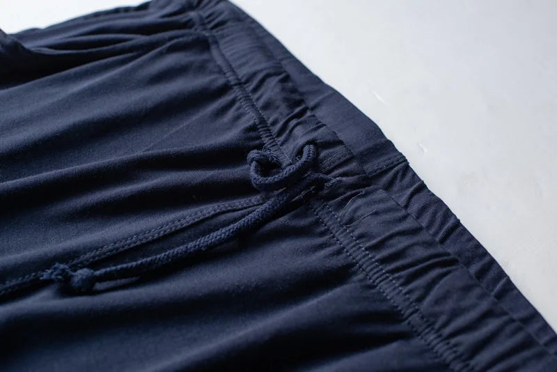 Pijama de hombre con remera de manga corta y pantalón largo
