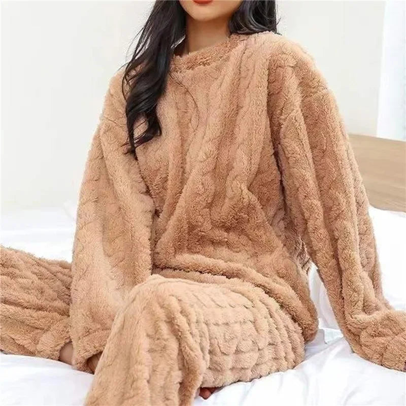Pijama de mujer de polar grueso con textura jacquard