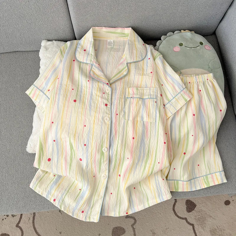 Pijama corto de mujer estampado con cuello de solapas