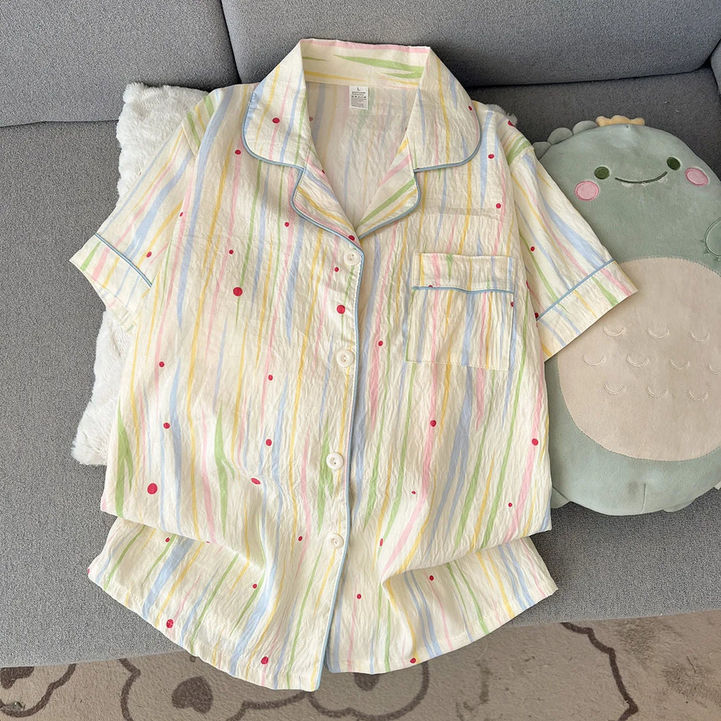 Pijama corto de mujer estampado con cuello de solapas