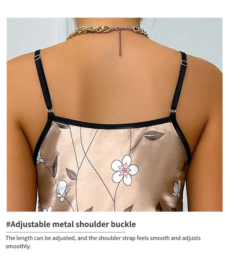 Camisón corto satinado con breteles regulables y estampados