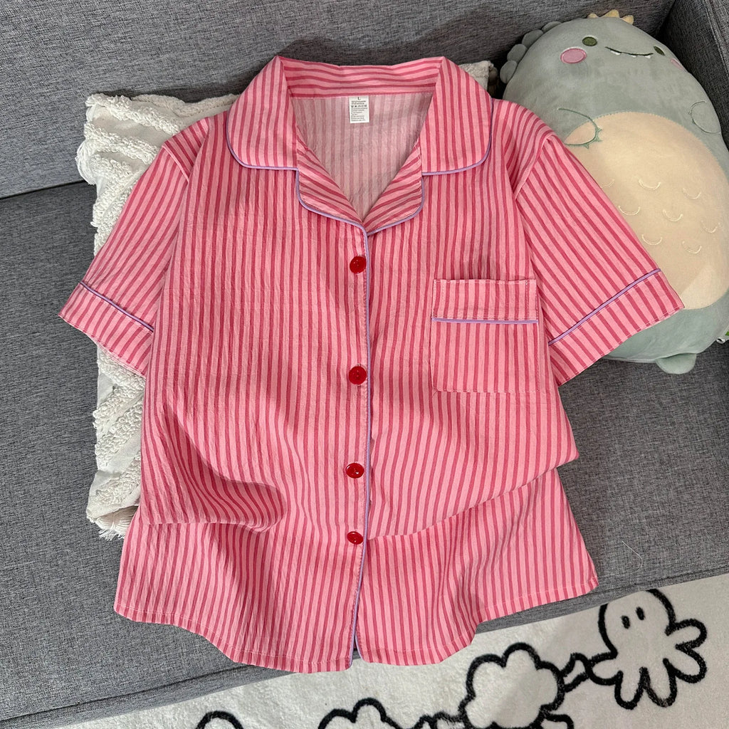 Pijama corto de mujer estampado con cuello de solapas