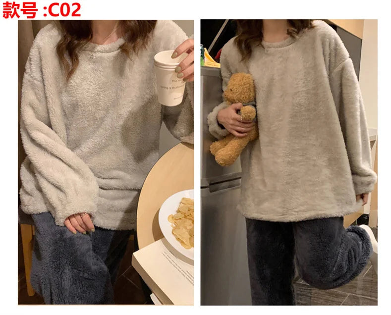 Pijama abrigado de mujer liso con acabado aterciopelado