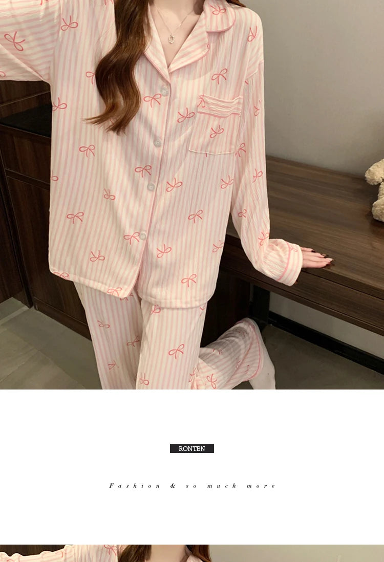 Pijama largo de mujer con diseño de moños y solapas