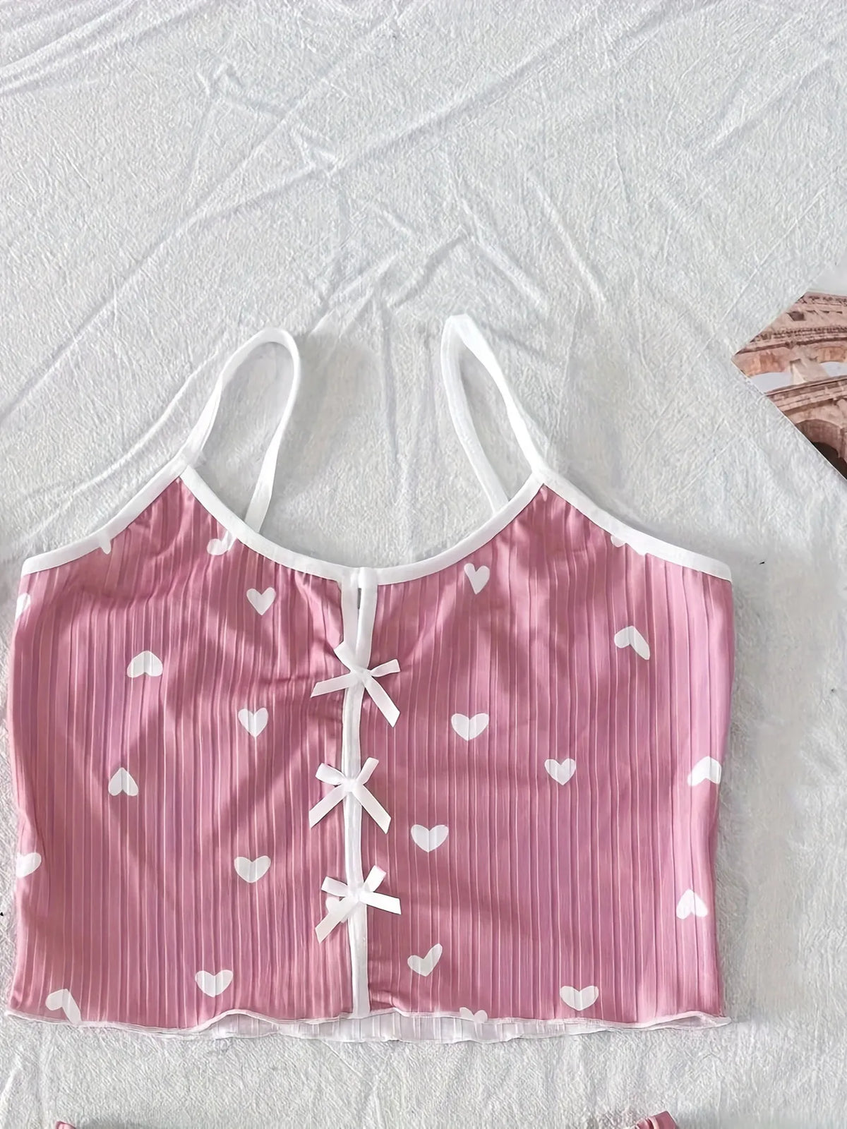 Pijama de mujer con corazones y musculosa corta con moño