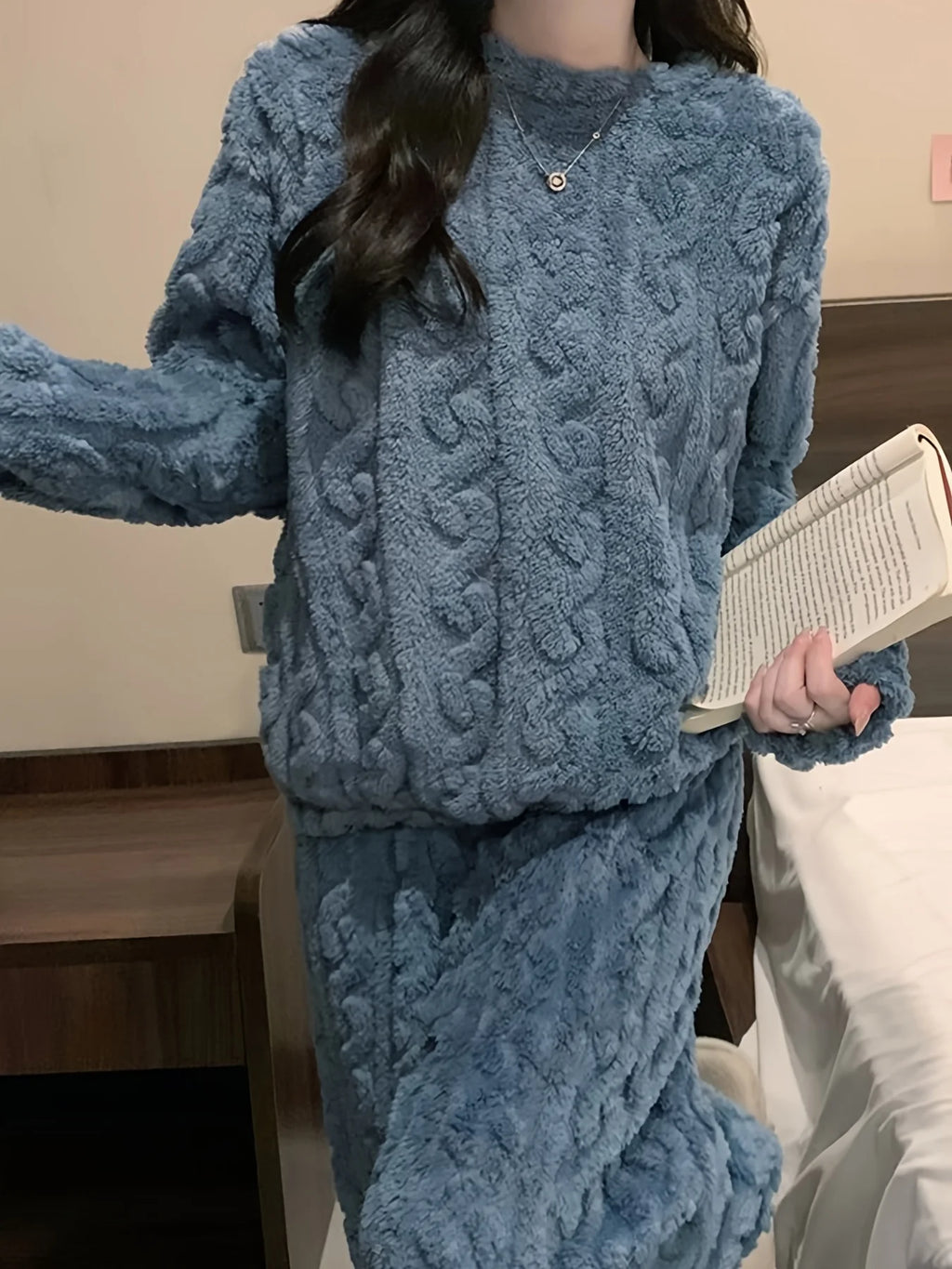Pijama de mujer de polar grueso con textura jacquard