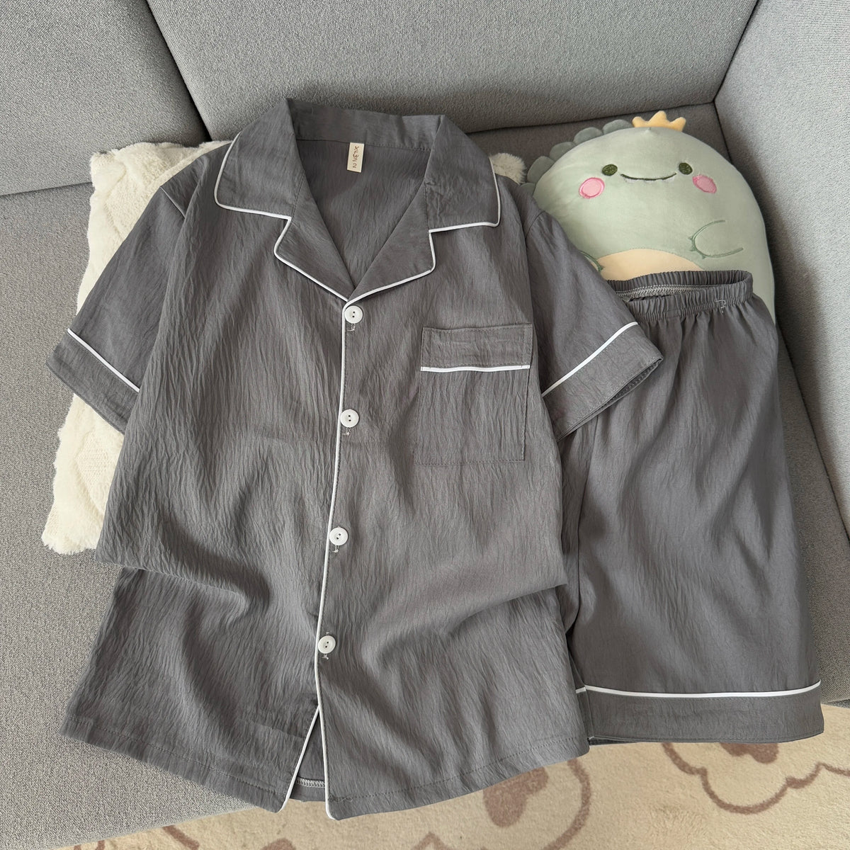 Pijama corto de hombre liso con camisa de solapas