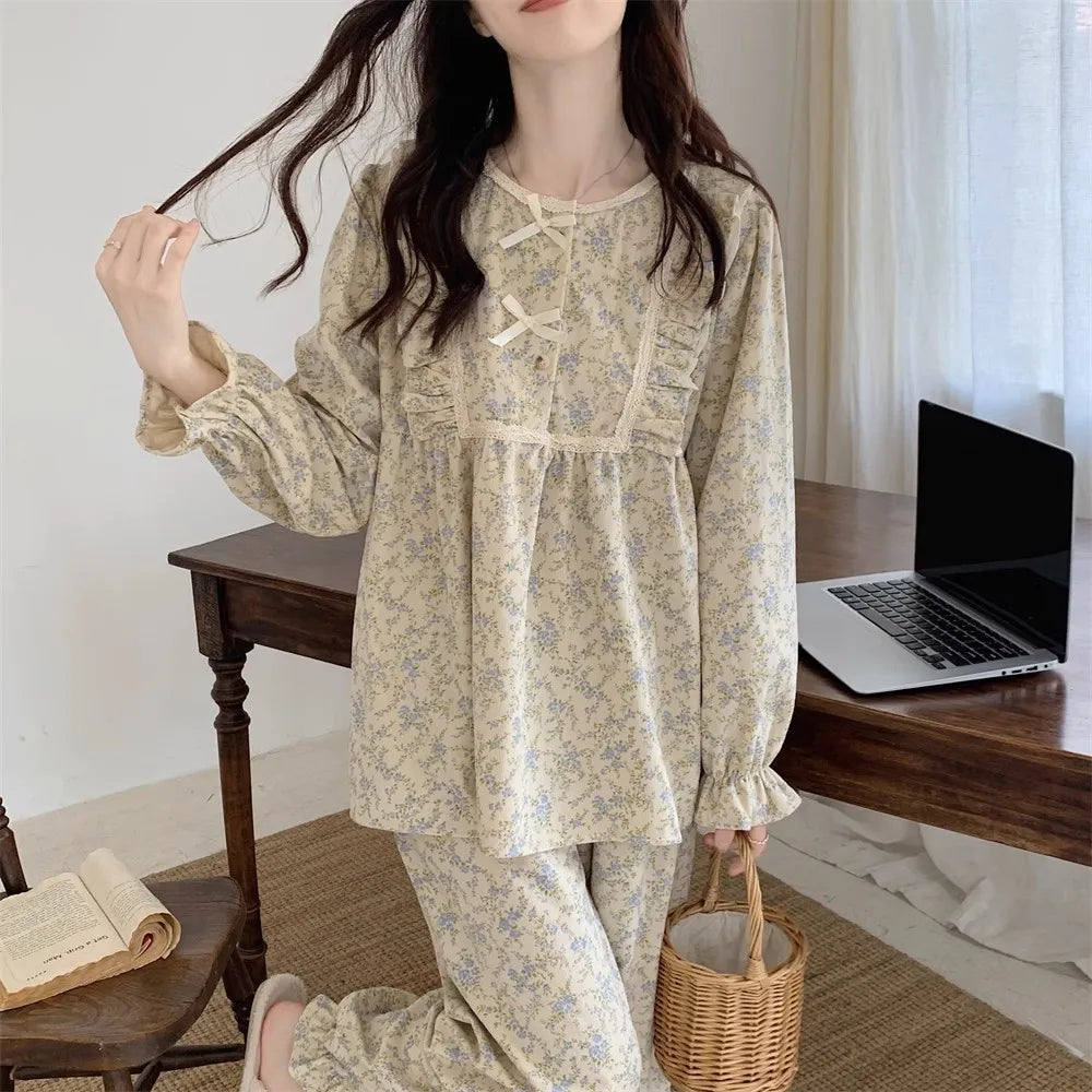 Pijama largo de mujer floral de manga larga y cuello redondo