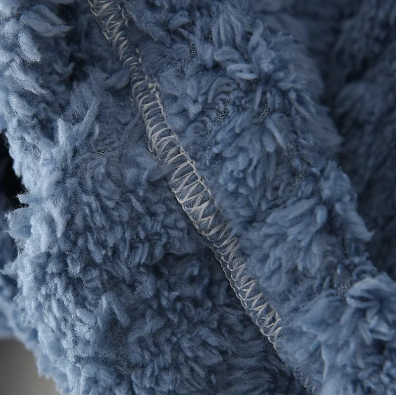 Pijama abrigado de mujer con textura jacquard y cuello redondo