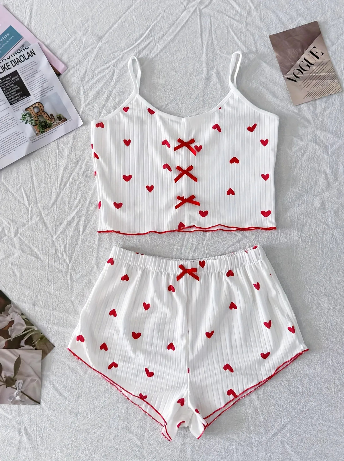 Pijama de mujer con corazones y musculosa corta con moño