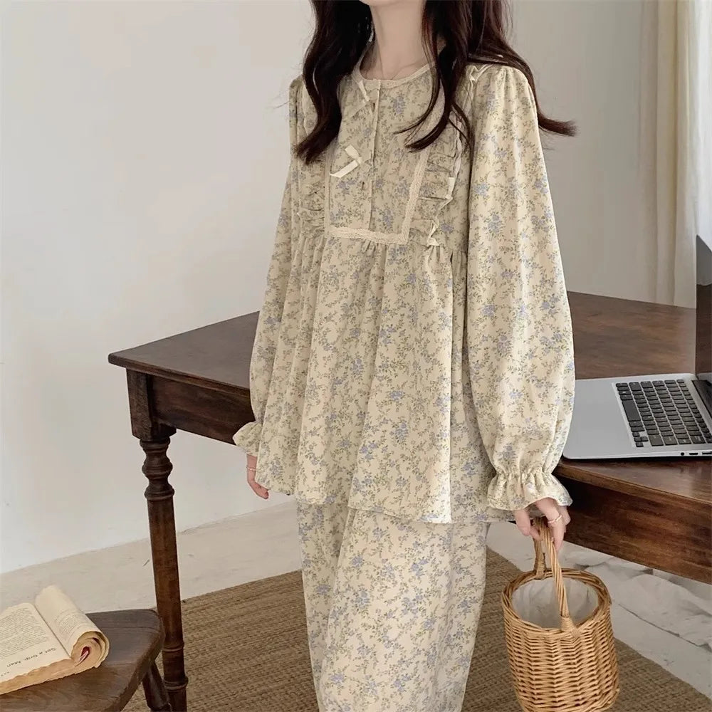 Pijama largo de mujer floral de manga larga y cuello redondo