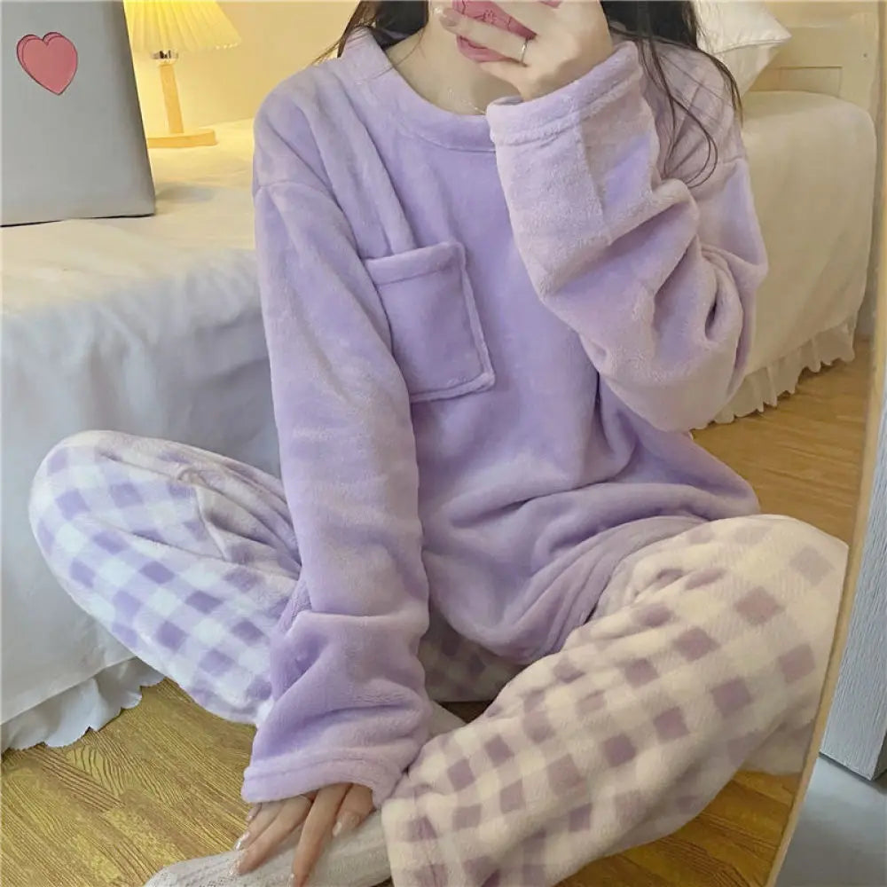 Pijama abrigado de mujer de polar con pantalón estampado