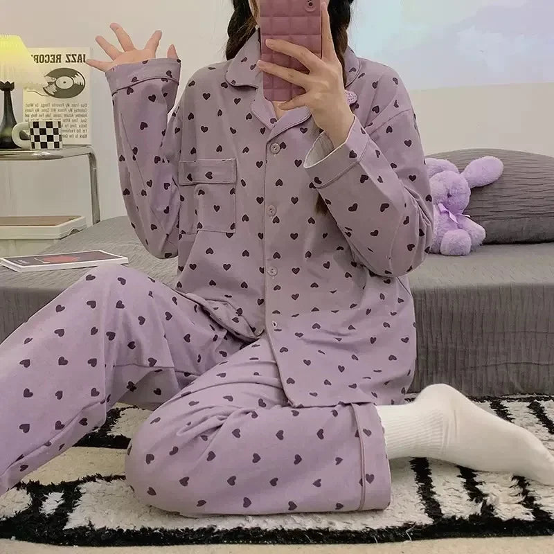 Pijama largo de mujer estampado con cuello redondo