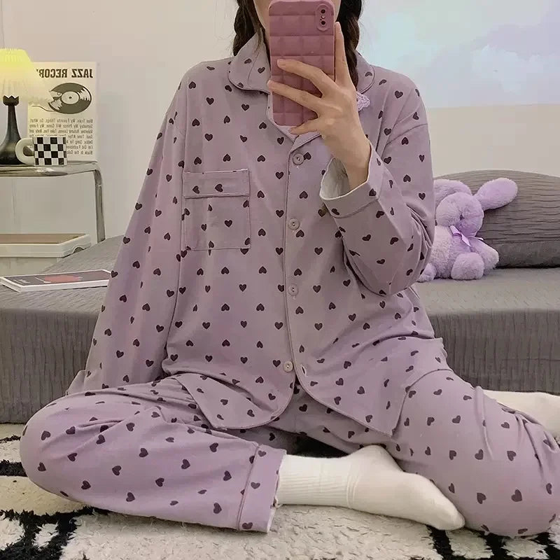 Pijama largo de mujer estampado con cuello redondo